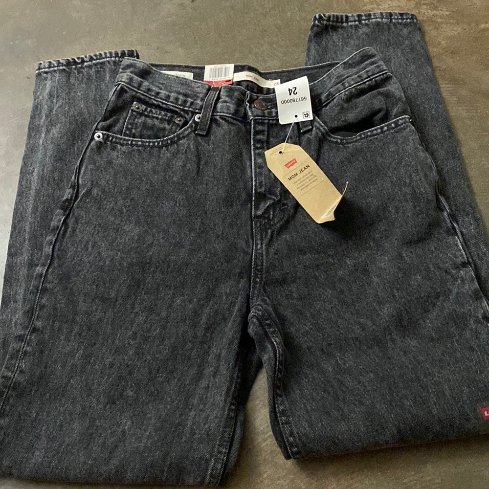 Levi’s Mom Jeans NWT